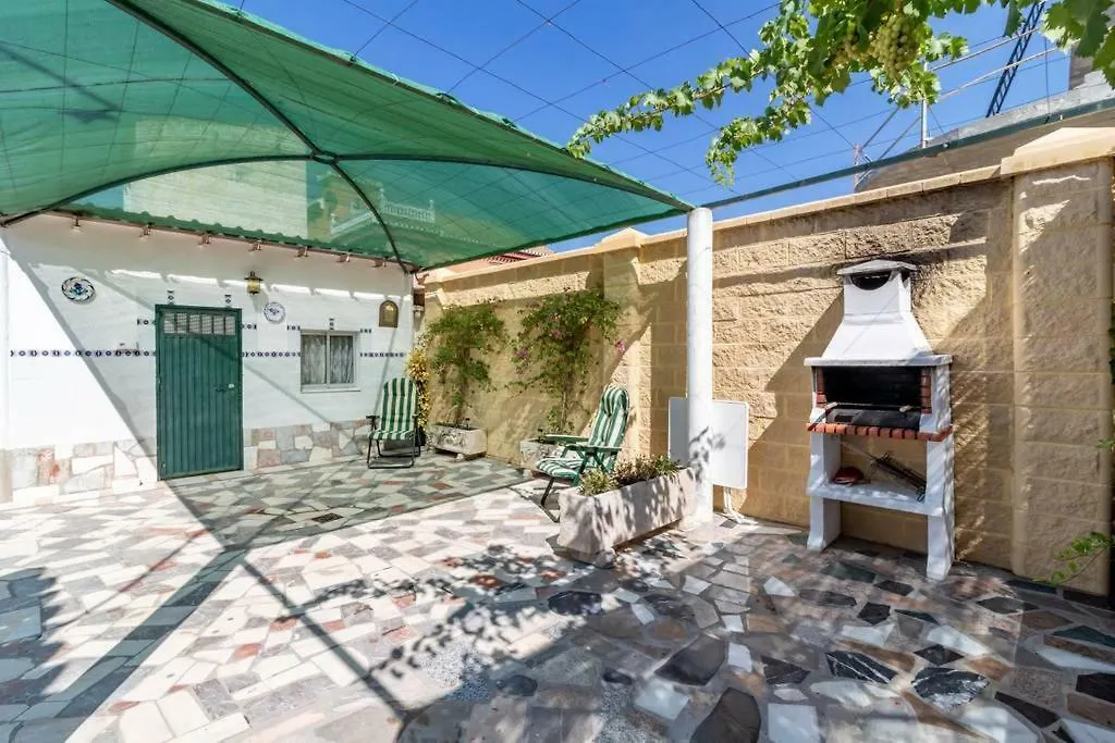Chalet acogedor con piscina muy cerca de Granada Villa Churriana de la Vega Сasa de vacaciones