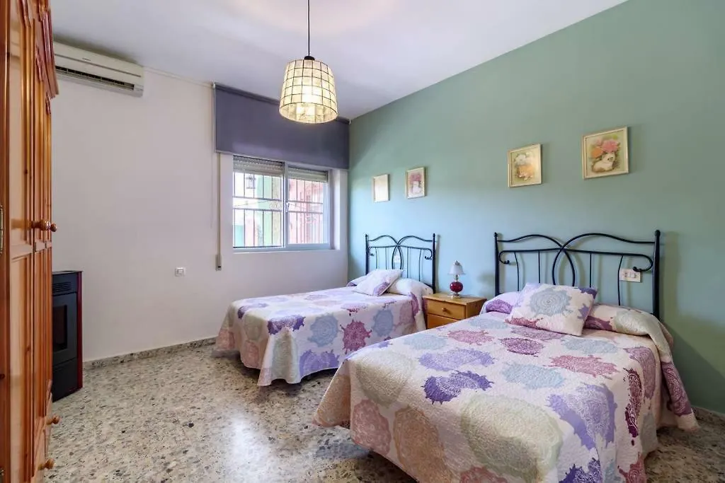 Chalet Acogedor Con Piscina Muy Cerca De Granada Villa Churriana de la Vega