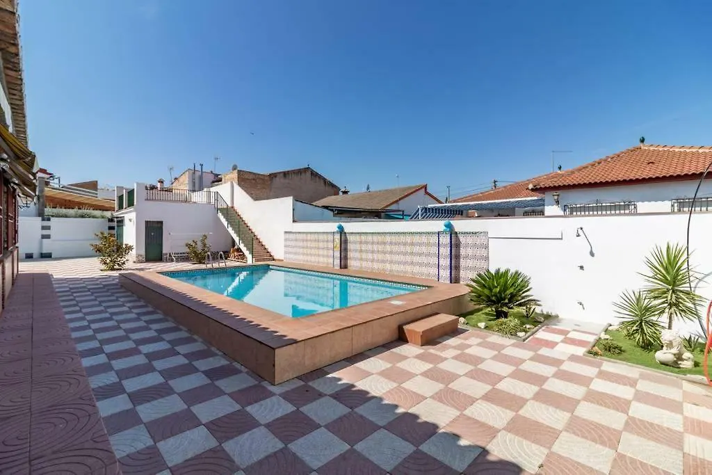 Chalet Acogedor Con Piscina Muy Cerca De Granada Villa Churriana de la Vega Holiday home